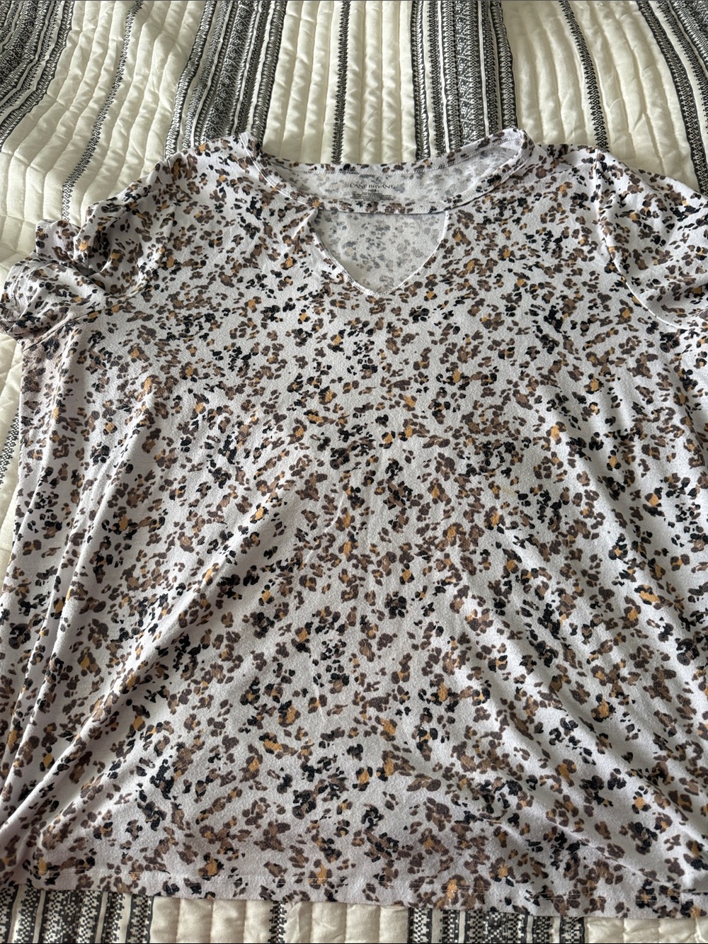 Lane Bryant Cream Leopard Print Short Sleeve V-Neck Top